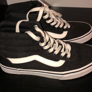 pair of vans only worn once